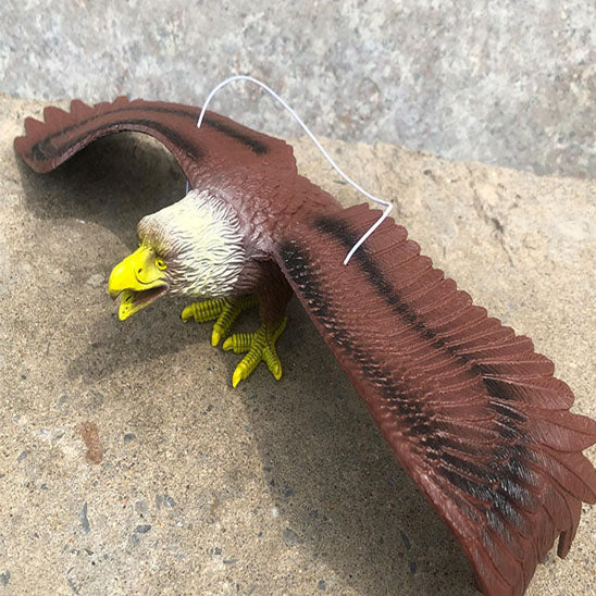 Decoration jardin aigle roche